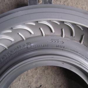 90 / 90-12 Gluaisrothar Tíre Mhould