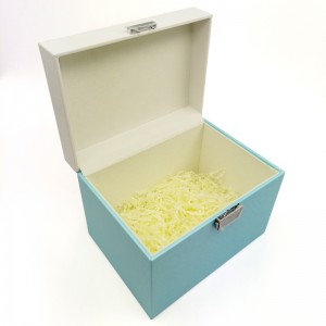 Custom Logo Bosca Bronntanais Páipéar dronuilleogach Le Loc Agus Eochair