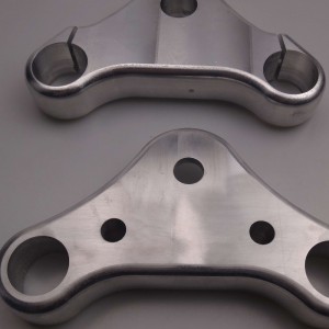 Saincheapadh codanna neamhchaighdeánacha feithicleacha