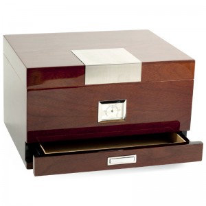 Walnut Cigar Humidor le drawer