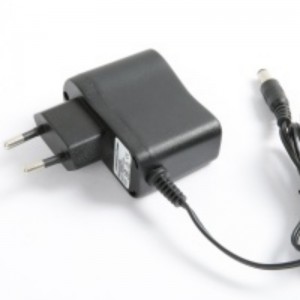 Luchtaire ceallraí NIMH do phacáistí ceallraí 3.6V ~ 12V NIMH / NICD