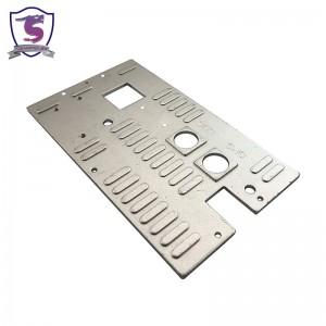 Pláta clúdaigh miotail le haghaidh gléas leictreonach