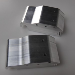 Seirbhísí déantúsaíochta Páirteanna Feithicleach \u0026 Accessories Saincheaptha