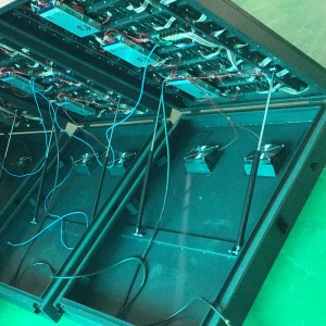 P4 Scáileán faoi stiúir an fhógraíochta tosaigh tosaigh oscailte oscailte