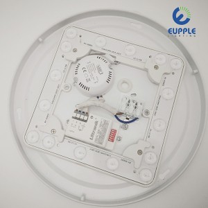 Díolacháin te 5.8G Solas braiteoir inoiriúnaithe gluaiseachta lighthigh faoi dhíon lampa uasteorainn 5cm ultrathin nua-aimseartha