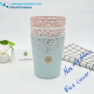 Is féidir le Bruscar Hollow Babhta Plaisteach