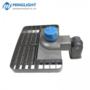 Bosca Bróg faoi stiúir / Solas Lot Páirceála PL01 100W