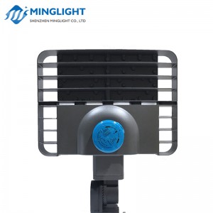 Bosca Bróg faoi stiúir / Solas Lot Páirceála PL01 100W