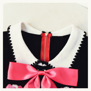 Éadaí na mBan Gúnaí Cniotáilte