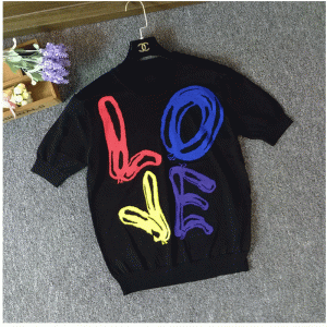 2018 Saincheaptha Jacquard LOVE Geansaí Gearr-Ghearrthóga Samhraidh Cló