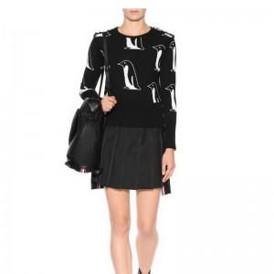 Geansaí Frithchaite Frithchaite Snáithíní Patrún Penguin na mBan