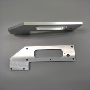 Páirteanna Miotail Bheaga Muti-éagsúla