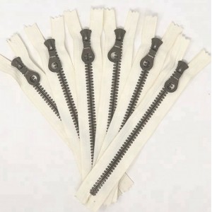 Faisean Dúnta Zipper Plaisteacha Faisean Dúnta RIRI Fiacla péinteáilte Auto-loc le tarraingt eochairphoill 9