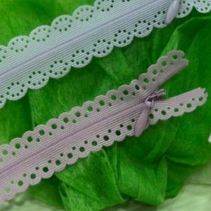 Zipper dofheicthe le téip lása le patrún 12