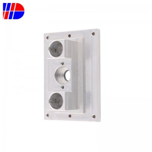 Beachtas meaisínithe CNC Cruach dhosmálta Páirteanna Innealra Lárnaigh De Chuid Adhmaid