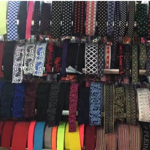 Bandaí bog leaisteacha a dhearadh le haghaidh éadaí