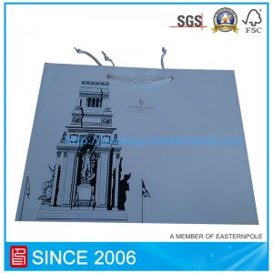 Mála páipéir bán le haghaidh éadaí