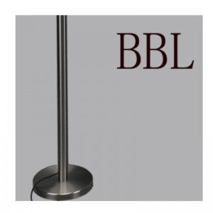 Lampa urláir nua-aimseartha faoi stiúir le stiall alúmanaim