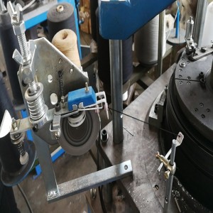 Monarcha 8 meaisín caipín glúine bracer orlach