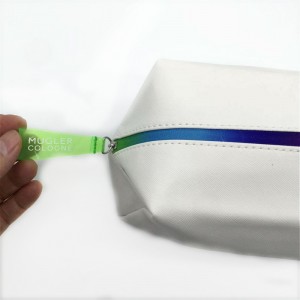 PU mála cosmaideacha