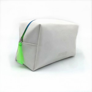 PU mála cosmaideacha