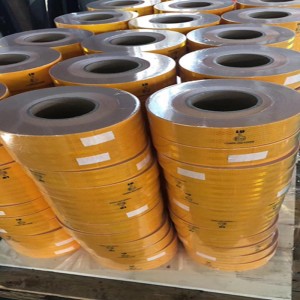 sábháilteacht mhachnamhach téip ar bhóithre