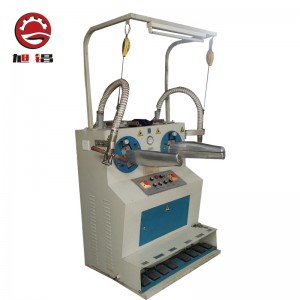 Bróg ag déanamh meaisín buataisí ag luí