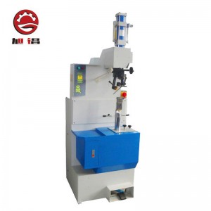 Bróg ag déanamh meaisín fillte uathoibríoch ríomhairithe