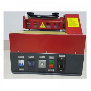 bróg ag déanamh meaisín spraeála gliú atá bunaithe ar uisce stroighne le haghaidh leathair