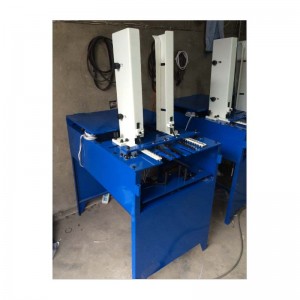 Strap slipéir flop flop smeach ag déanamh meaisín ceangailte