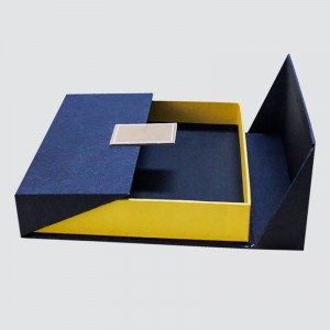 Bosca Bronntanais Speisialta Exquisite Saincheaptha