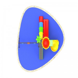 trealamh súgartha tí súgartha do choróin amuigh faoin aer le páistí ag luascadh cluiche sleamhnáin do leanaí