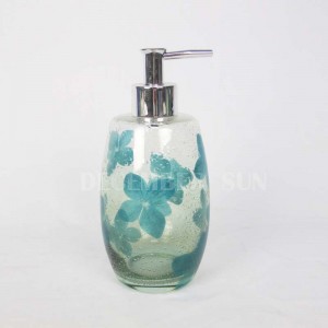 Gloine shoiléir a bhfuil gabhálais dhaite sa seomra folctha socraithe