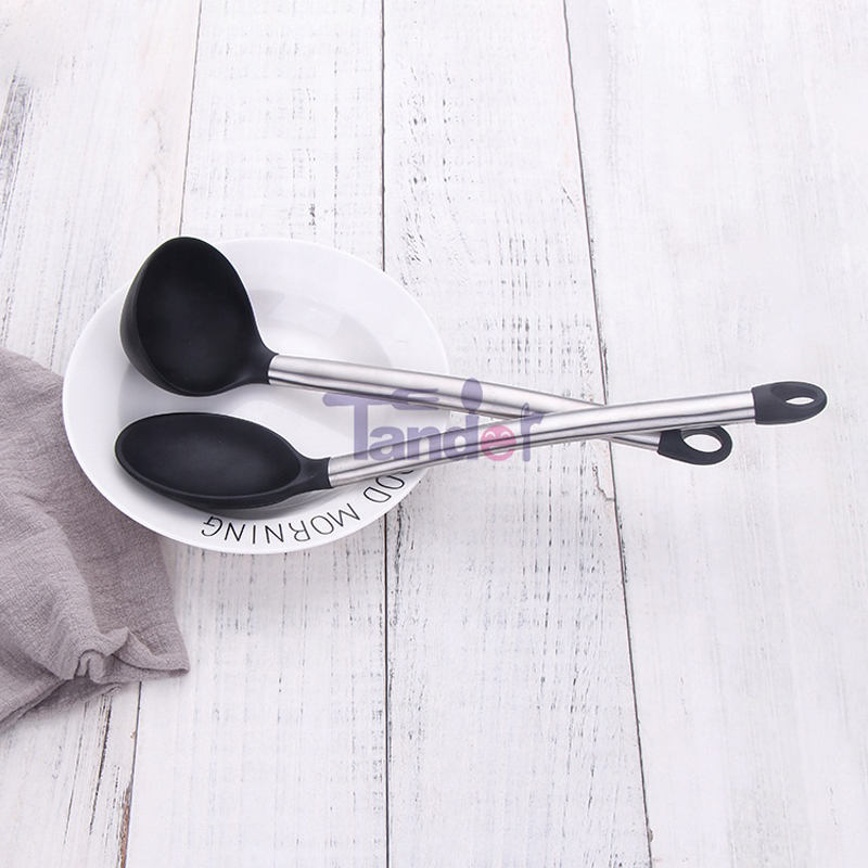 Stainless Steel Hands Küpsetamistööriistad BPA Vabad mittetoksilised Silicone Turner Tongs Spatula Spoon Kitchen Gadgets’i Utlensikomplekt