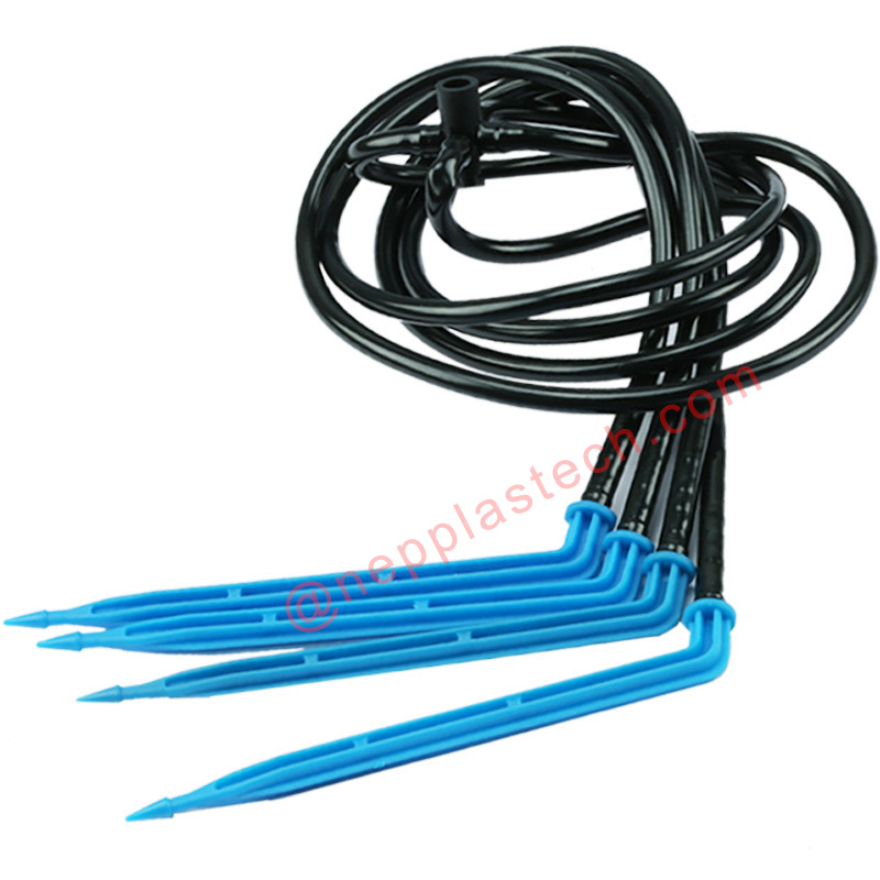 úllord Plandálaithe micrea-uisciúcháin spré sprinklers saighead ar líne do phota bláthanna