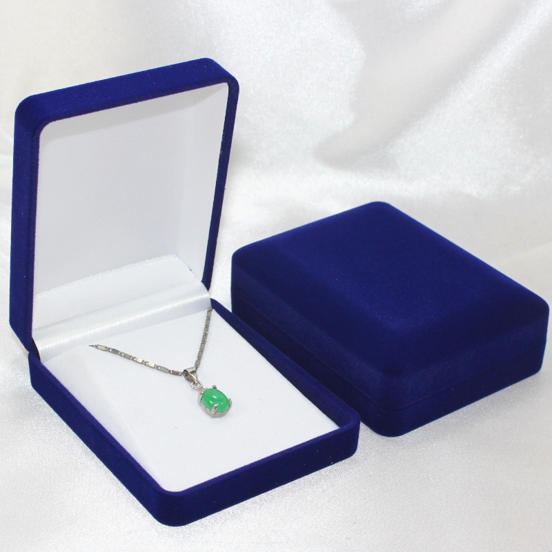 Mír D-22B cruth babhta Bosca Velvet le haghaidh mona, muince & suaitheantas, mm. 70 * 90 * 30, meáchain thart ar 60g