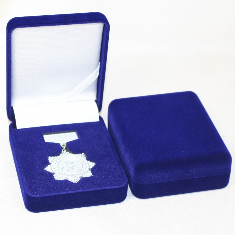 Element D-26 ümmargune Velvet Box mündi, kaelakee ja märgi jaoks, mm.75*95*32mm, raskused umbes 65g