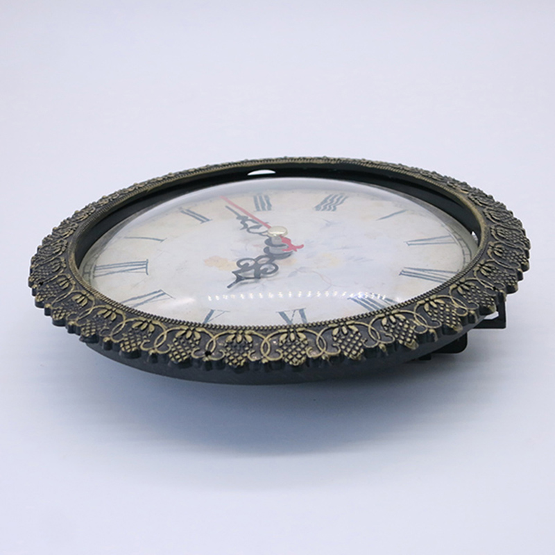 Antiikne kell 150mm läbimõõduga kiiguva viinamarjaseina kellaga