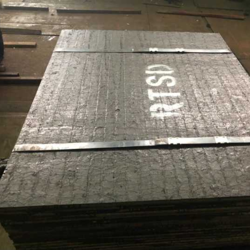 Pláta cruach atá frithsheasmhach ó chaitheamh