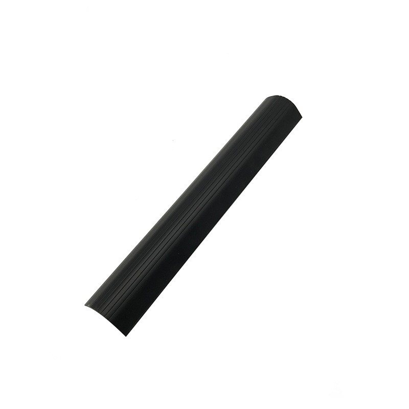 Kohandatud ekstrudeeritud plastprofiilid plastist C-kanalist PVC kumerad servaribad plastilised servad