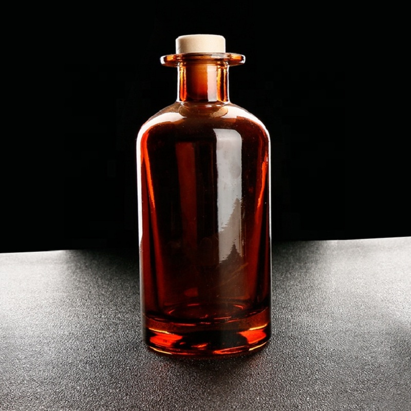 Buidéal Gloine Daite Reed Diffuser le hArdchaighdeán