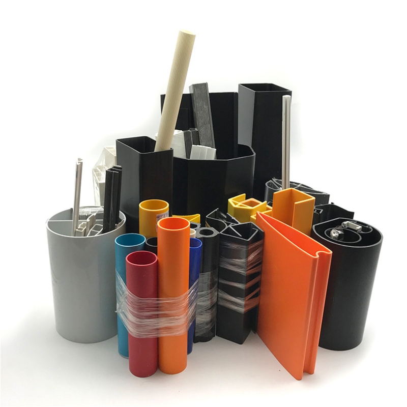 Mittestandardne eritellimusel põhinev tootmine odav pressitud pvc plastprofiil ehitusmaterjalile