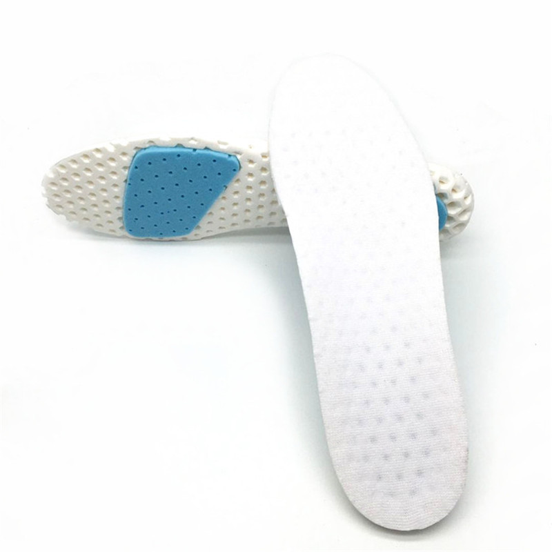 2020 Uued spordiväljakud mehed ja naised ðokk absorptsioon logo kohandatud vormitav EVA LATEX sisetallaga