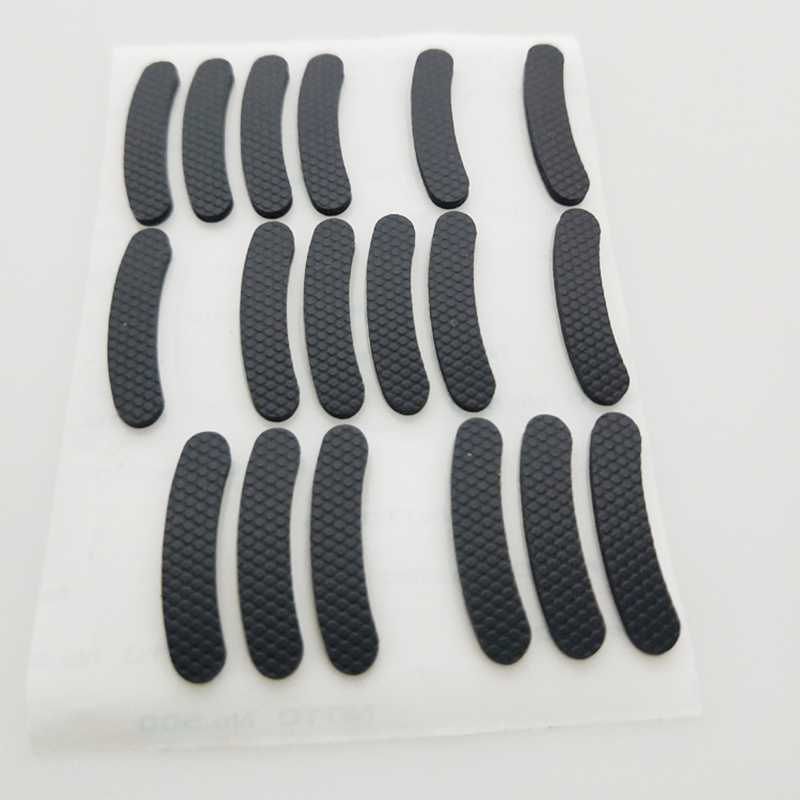 Mata neamh-duillín poron dubh a sholáthar, cúr cosanta comhshaoil ​​shockproof, próiseáil saincheaptha cúr poron fuaime