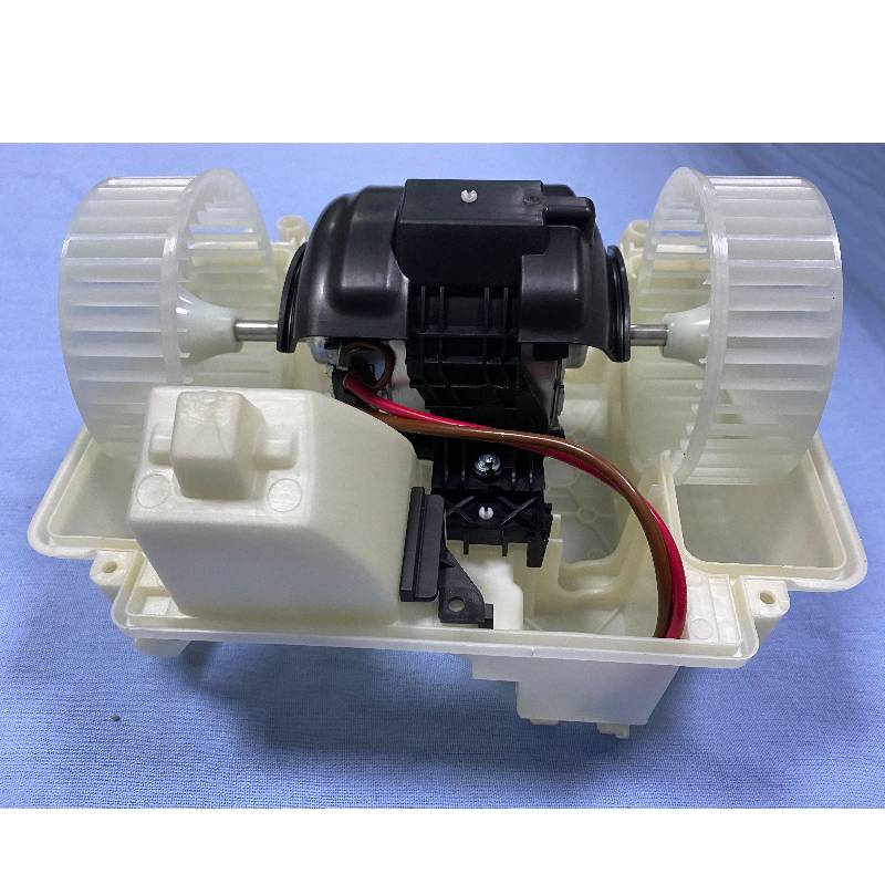 22282014 Auto Blower Motor for BENZ W222