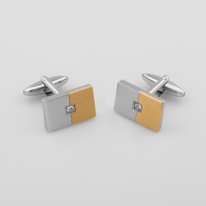 Cruach Dhosmálta Greamaithe Dhá Chnaipe Óir 18K Óir le Cloch Ciúbach Zirconia