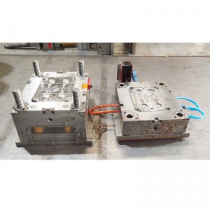 cosnaíonn múnlaí insteallta saincheaptha speisialaithe múnlaí insteallta plaisteacha cuideachtaí múnla insteallta le díol