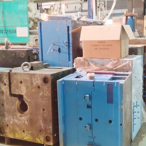 Monarcha Múnla ShenZhen Ardchaighdeáin Múnla insteallta páirteanna plaisteacha saincheaptha