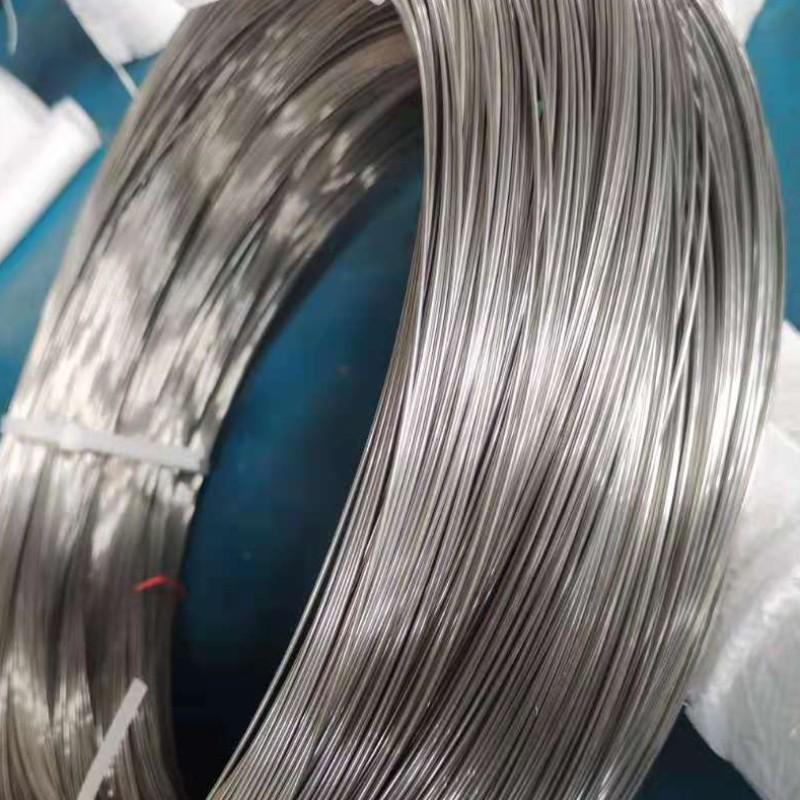 [IARRATAS IARRATAIS] Clog Earrach