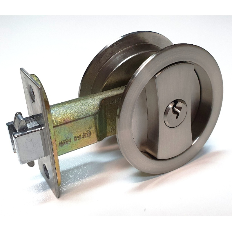 1602 dofheicthe doirse doras doras dorais dorais doirse scioból sleamhnáin dofheicthe le heochracha